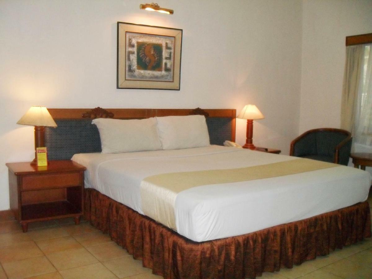 Hotel Pantai Gapura Makassar Dış mekan fotoğraf