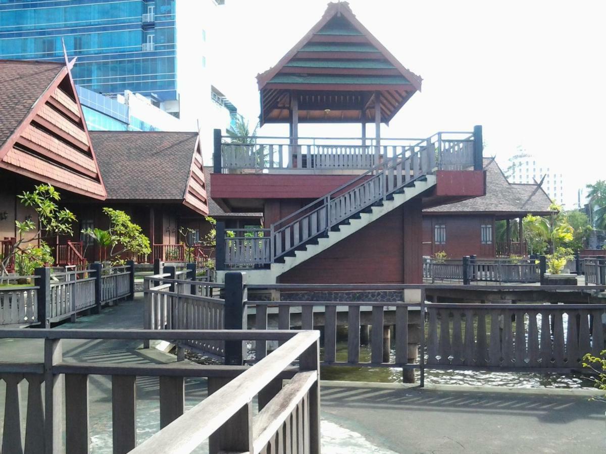 Hotel Pantai Gapura Makassar Dış mekan fotoğraf